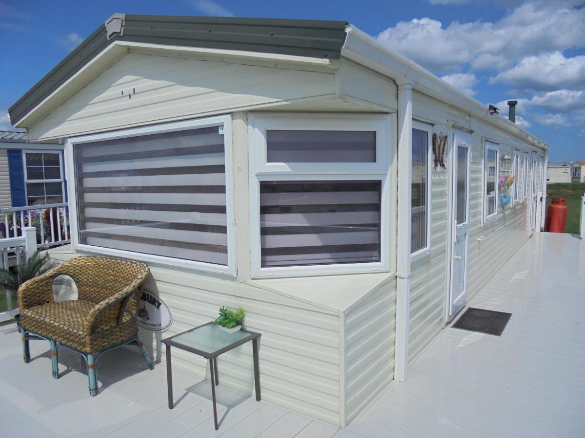 Waterside: Waterside Salisbury:- 6 Berth Large Wrap Around Veranda Инголдмелс Экстерьер фото